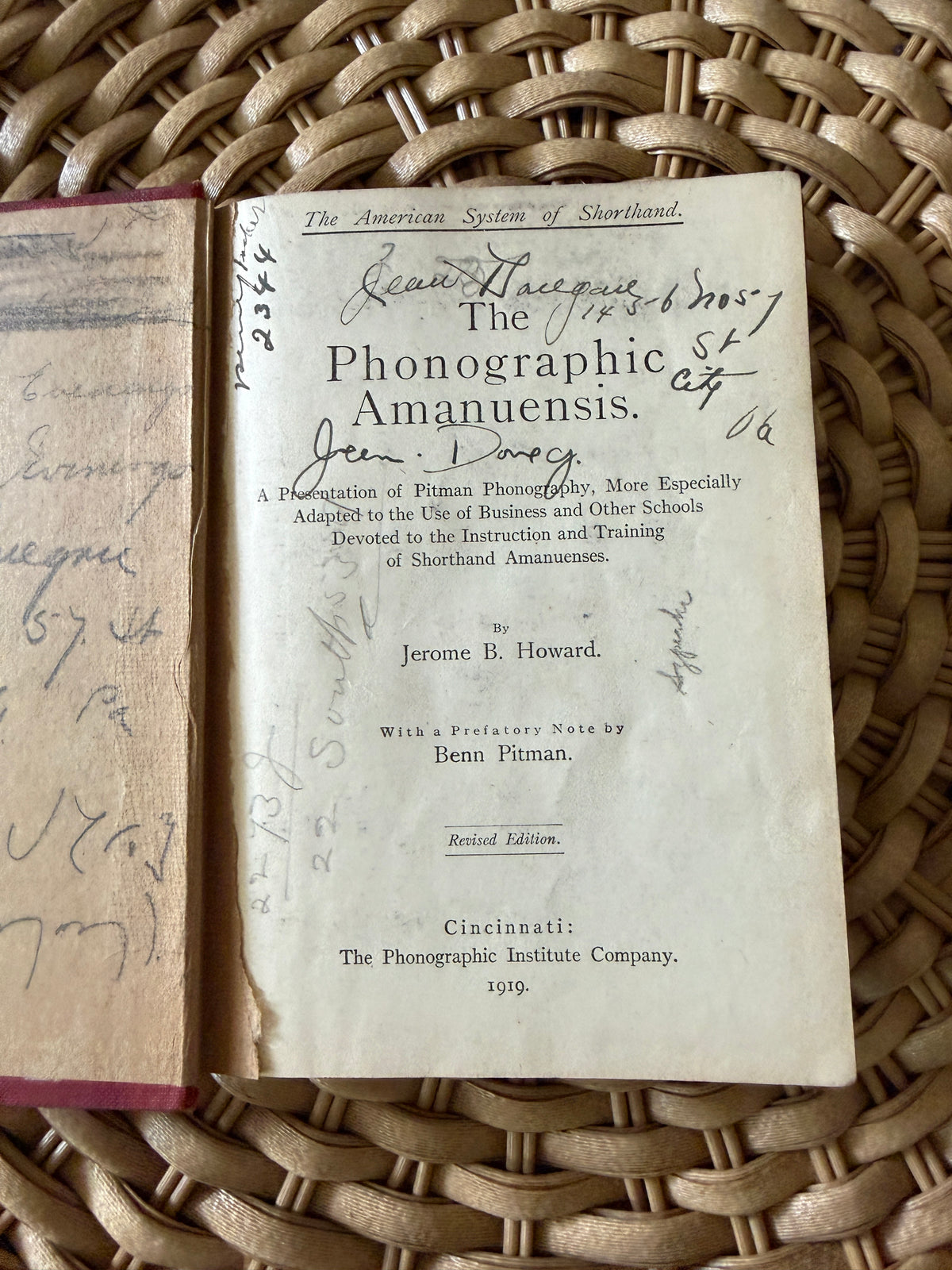 Antique 1919 Shorthand Book: "The Phonographic Amanuensis" by Howard & Pitman